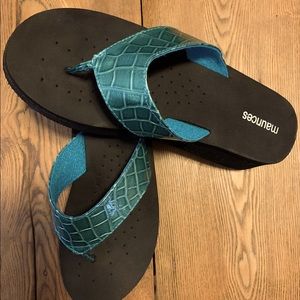 Womens Wedge Flip Flops. Size 10/11
